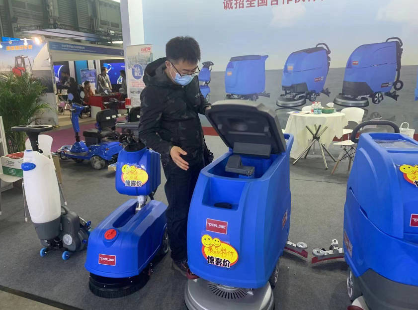 青海坦洁洗地机公司致力于电动洗地机的生产、销售和服务百家